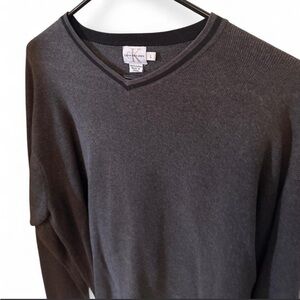 VINTAGE!!!!Calvin Klein Jeans Men's Dark Gray V-Neck Sweater